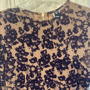 Chic Navy Floral Dress